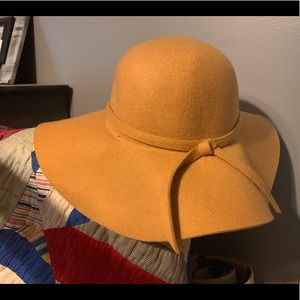 Mustard floppy hat